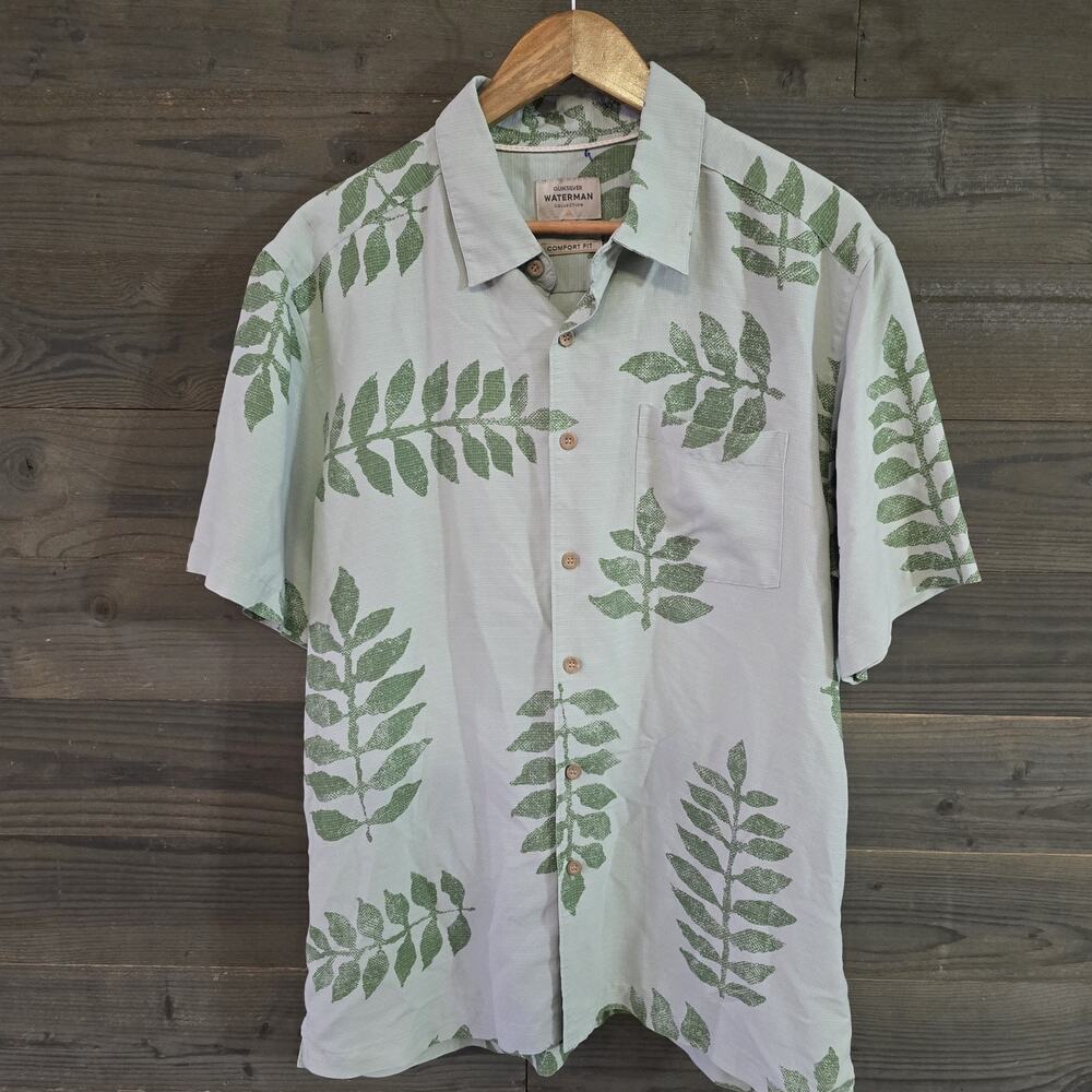 Quiksilver Waterman Hawaiian Shirt Mens M Tropical Green Leaf Aloha Short Sleeve